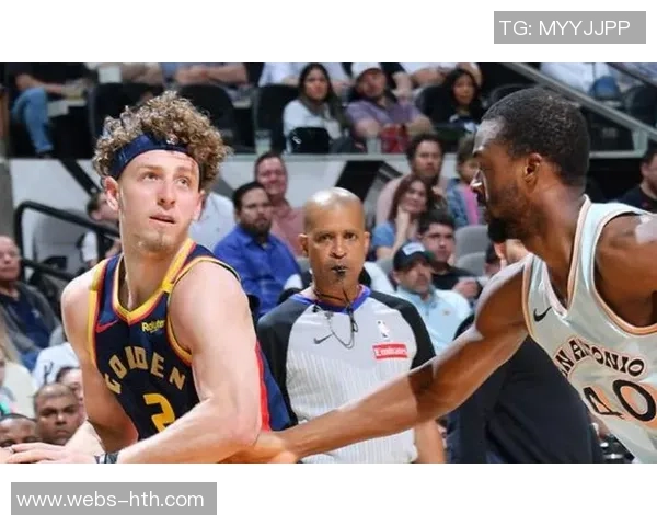 勇士与开拓者激战四月之夜NBA季后赛精彩对决回顾 勇士与开拓者激战四月之夜NBA季后赛精彩对决回顾